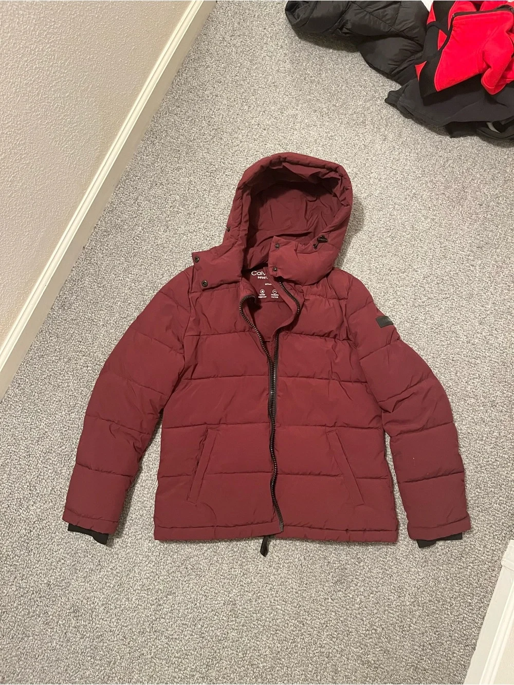 Calvin Klein womens Hooded Puffer Jacket - Burgundy
